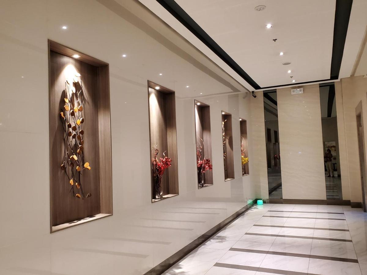 Cozyvilla At 81 Newport Blvd Walk To Naia T3 Marriott & Resorts World Casino & Newport Mall For 5 Pax Free Parking!!!! パサイ エクステリア 写真