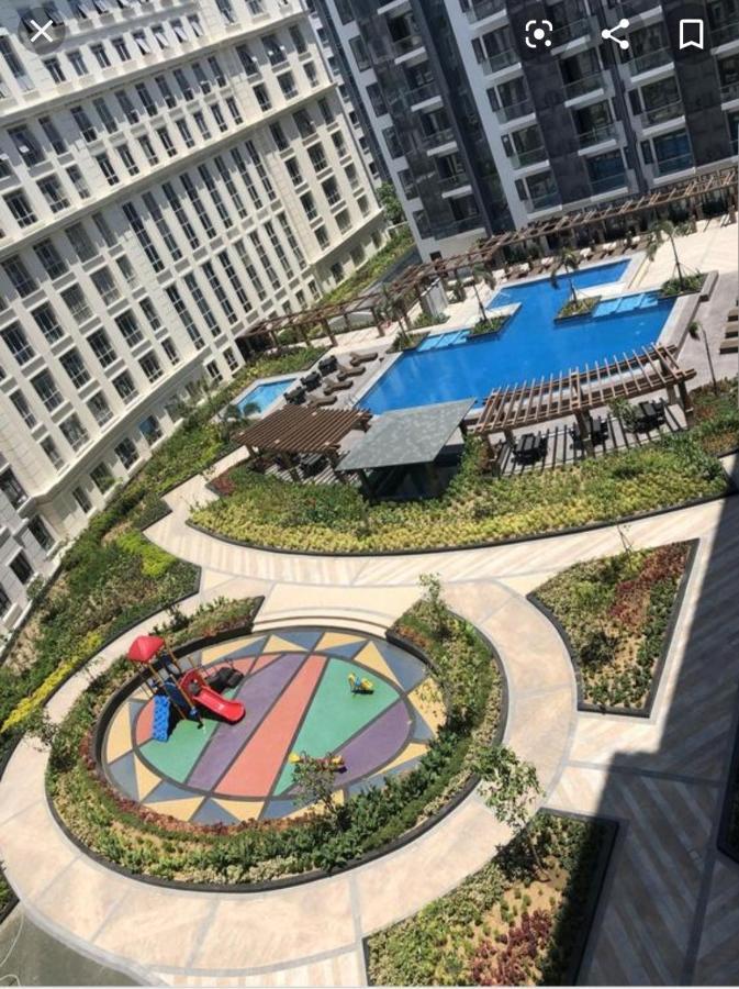 Cozyvilla At 81 Newport Blvd Walk To Naia T3 Marriott & Resorts World Casino & Newport Mall For 5 Pax Free Parking!!!! パサイ エクステリア 写真