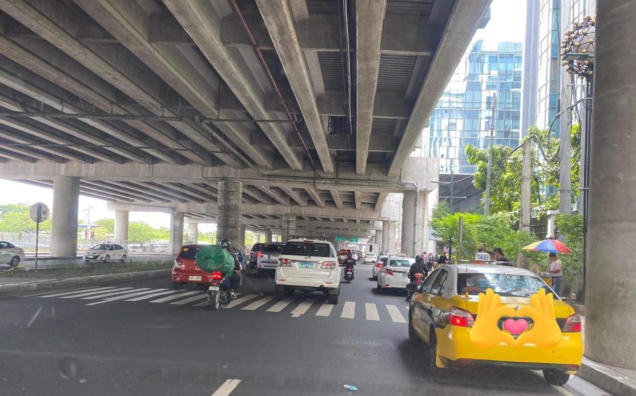 Cozyvilla At 81 Newport Blvd Walk To Naia T3 Marriott & Resorts World Casino & Newport Mall For 5 Pax Free Parking!!!! パサイ エクステリア 写真