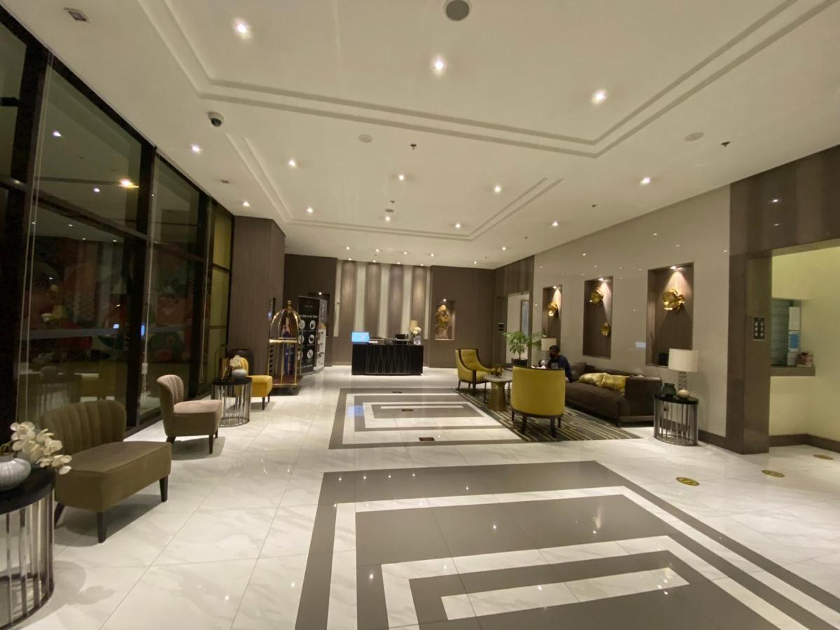 Cozyvilla At 81 Newport Blvd Walk To Naia T3 Marriott & Resorts World Casino & Newport Mall For 5 Pax Free Parking!!!! パサイ エクステリア 写真